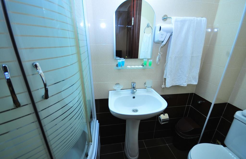 Prestige Hotel Batumi Zewnętrze zdjęcie