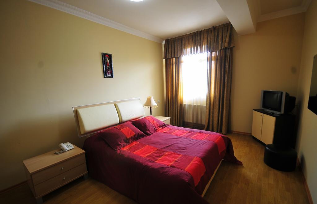 Prestige Hotel Batumi Zewnętrze zdjęcie